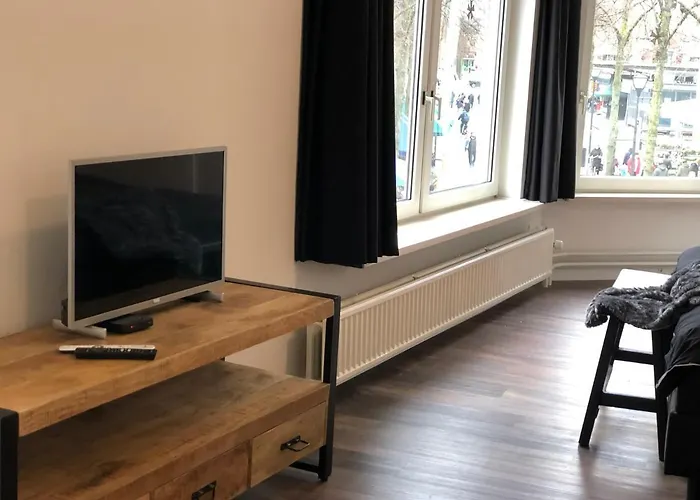 Grand Cafe Bernhard 芬洛